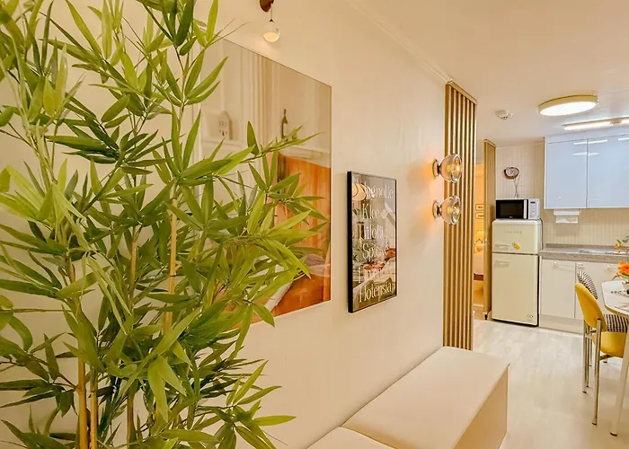 公寓 Gangnam, Nonhyeon, For 6, Apgujeong Rodeo, Garosu-gil, Family Gathering, Coex 首爾