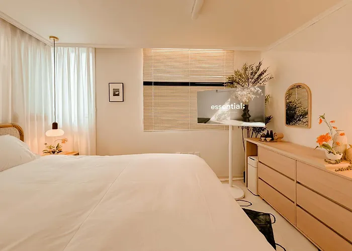 Gangnam, Nonhyeon, For 6, Apgujeong Rodeo, Garosu-gil, Family Gathering, Coex 首爾