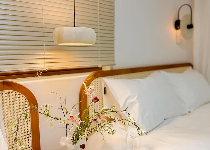 Gangnam, Nonhyeon, For 6, Apgujeong Rodeo, Garosu-gil, Family Gathering, Coex 公寓 首爾