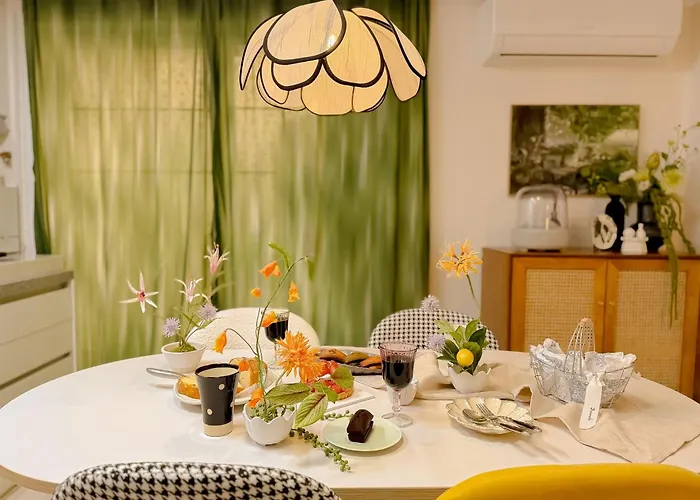 Gangnam, Nonhyeon, For 6, Apgujeong Rodeo, Garosu-gil, Family Gathering, Coex 首爾