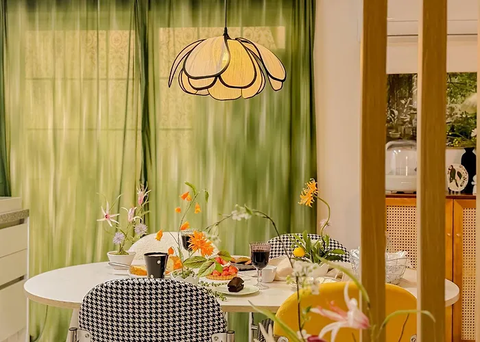 Gangnam, Nonhyeon, For 6, Apgujeong Rodeo, Garosu-gil, Family Gathering, Coex *